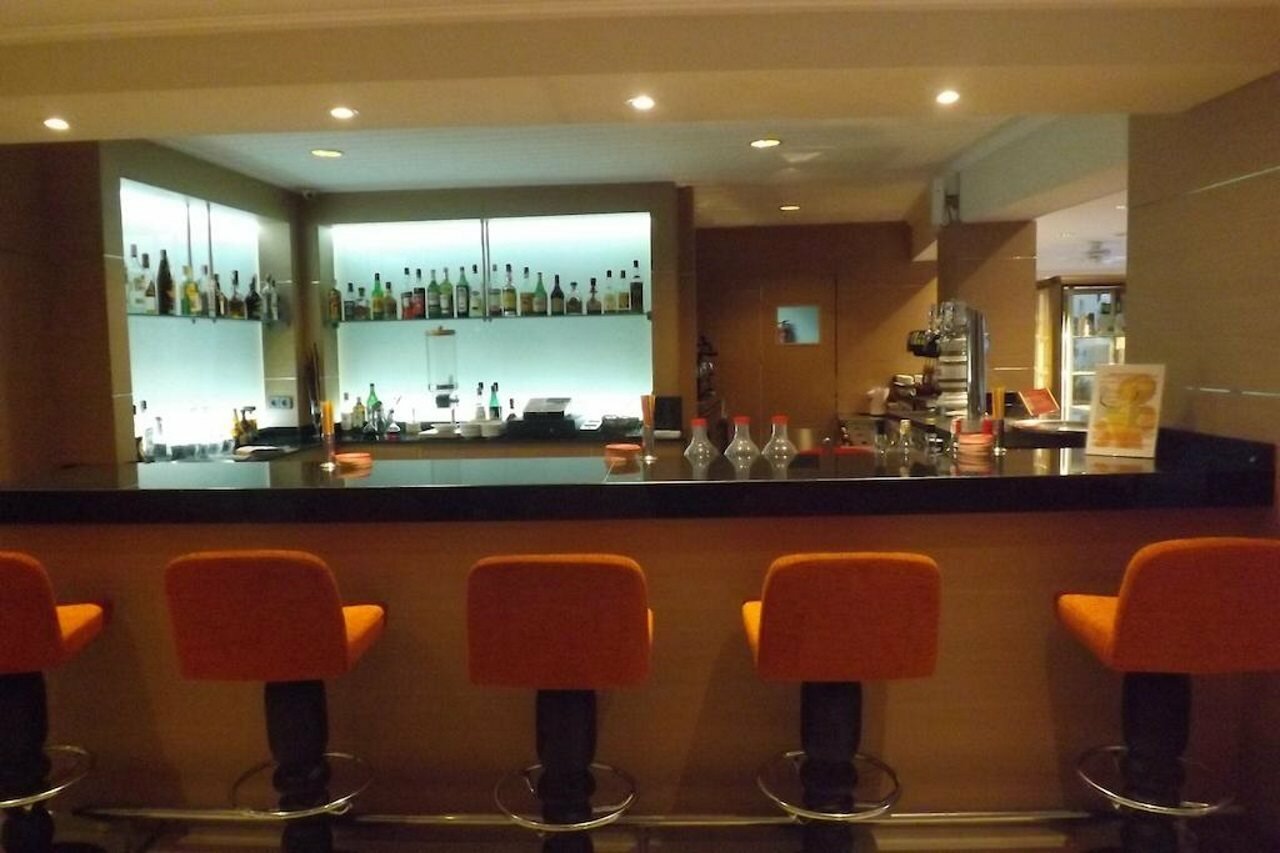 Фото Hotel Metropolitan Playa