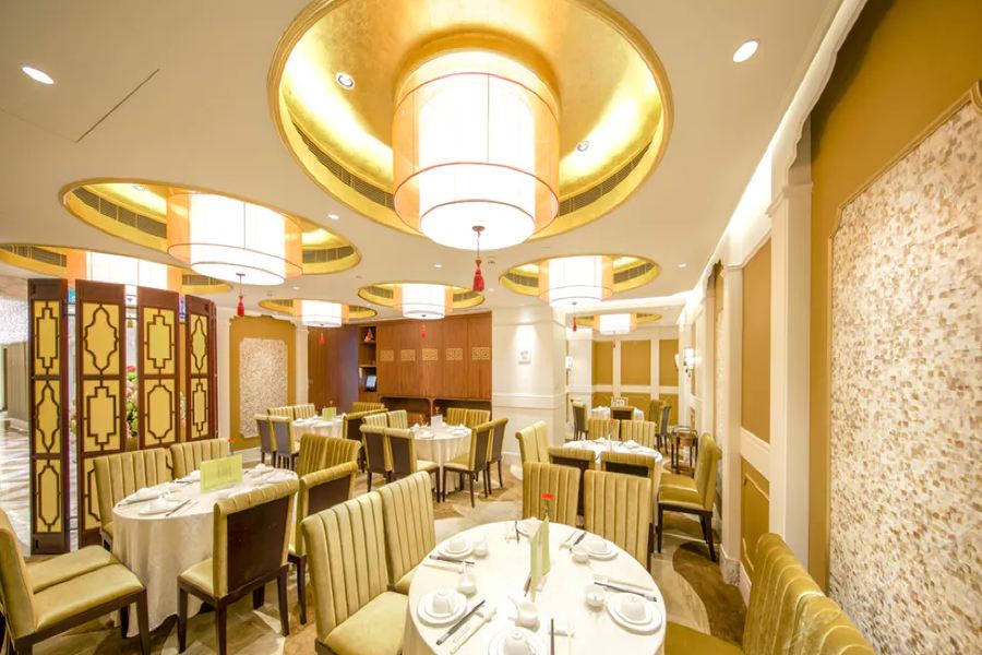 Фото Royal Dragon Hotel