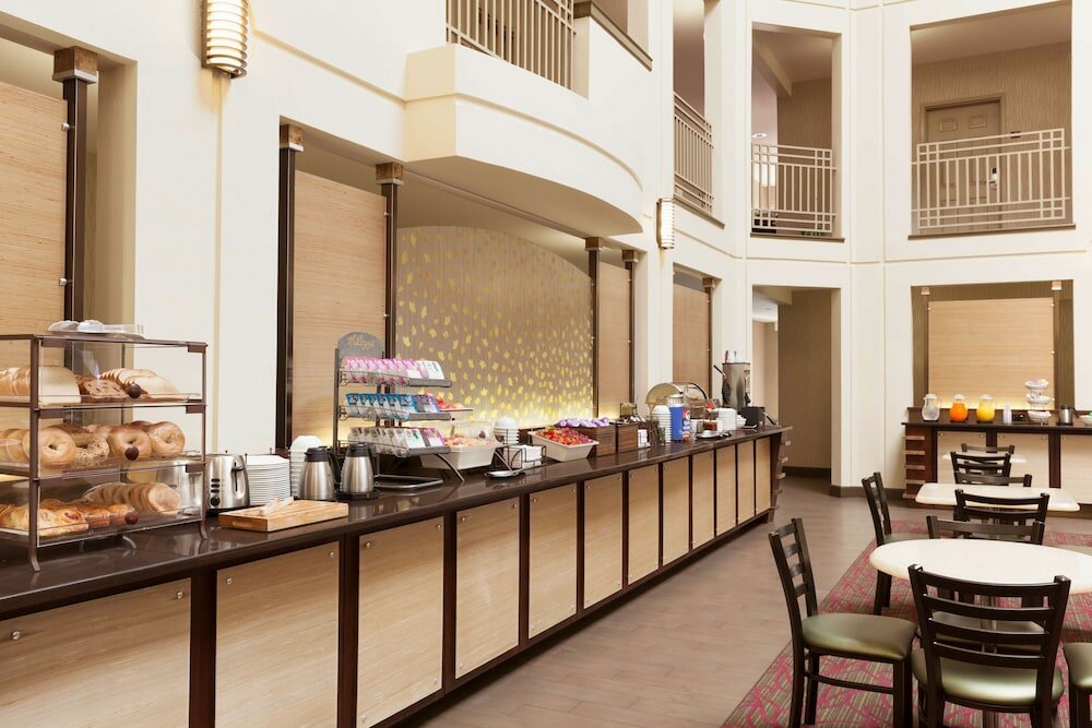 Фото Country Inn & Suites by Radisson, San Carlos, Ca