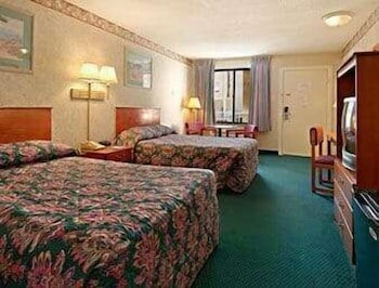 Фото Super 8 by Wyndham Atlantic City