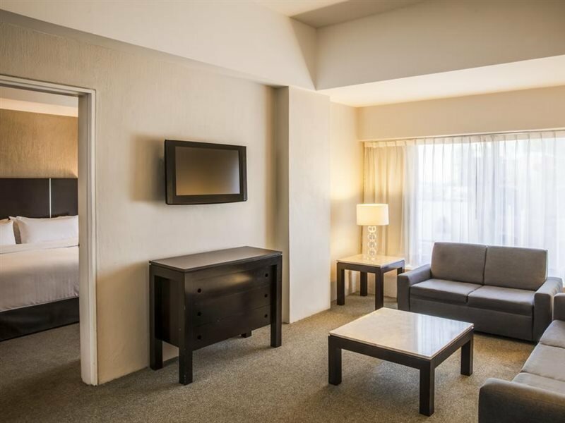 Фото Real Inn Guadalajara Expo