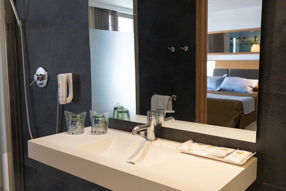 Фото R2 Bahía Playa Design Hotel & SPA Wellness - Adults Only