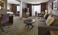 Фото DoubleTree by Hilton West Edmonton