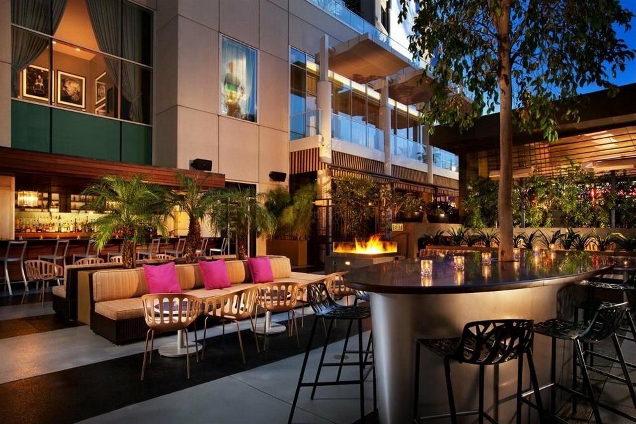 Фото W Hollywood