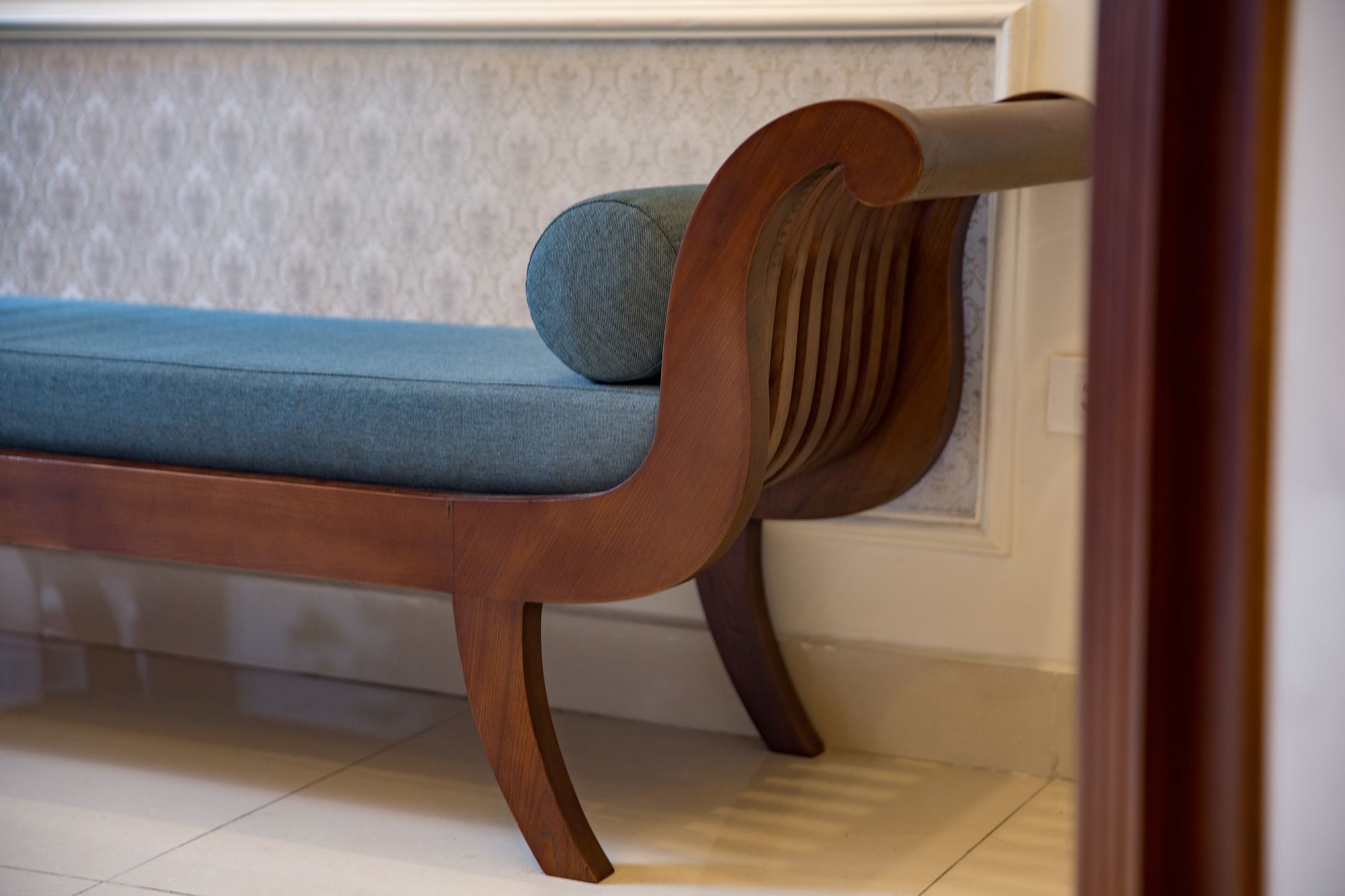 Фото Holiday Emerald Hotel