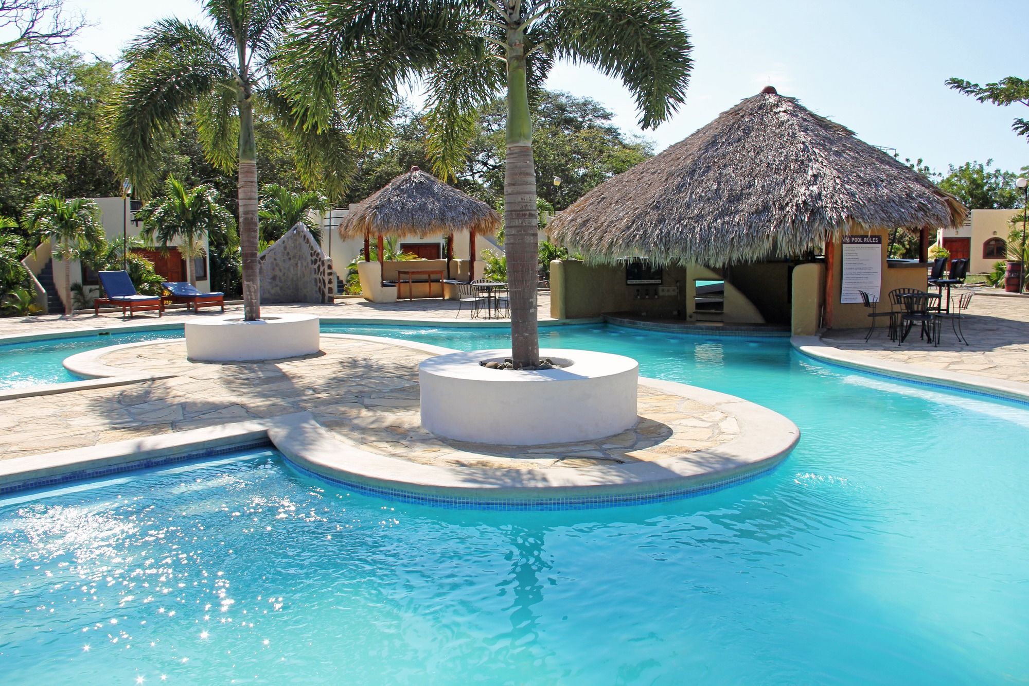 Фото Surf Ranch Hotel & Resort