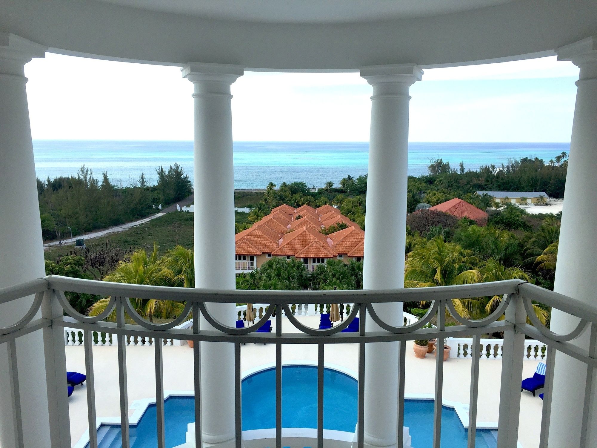 Фото Ocean West Boutique Hotel