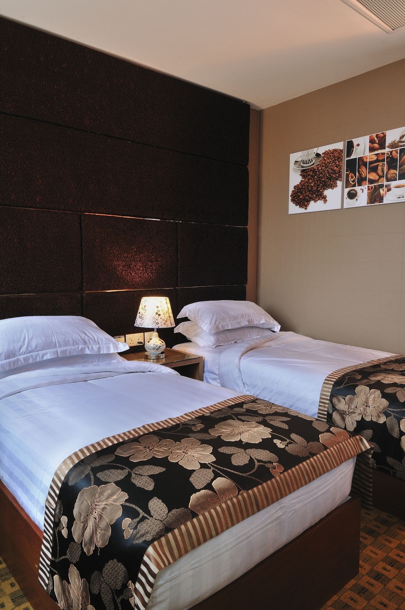 Фото Santa Grand Hotel East Coast