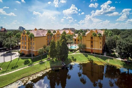 Гостиница Surestay Plus by Best Western Orlando Lake Buena Vista в Орландо
