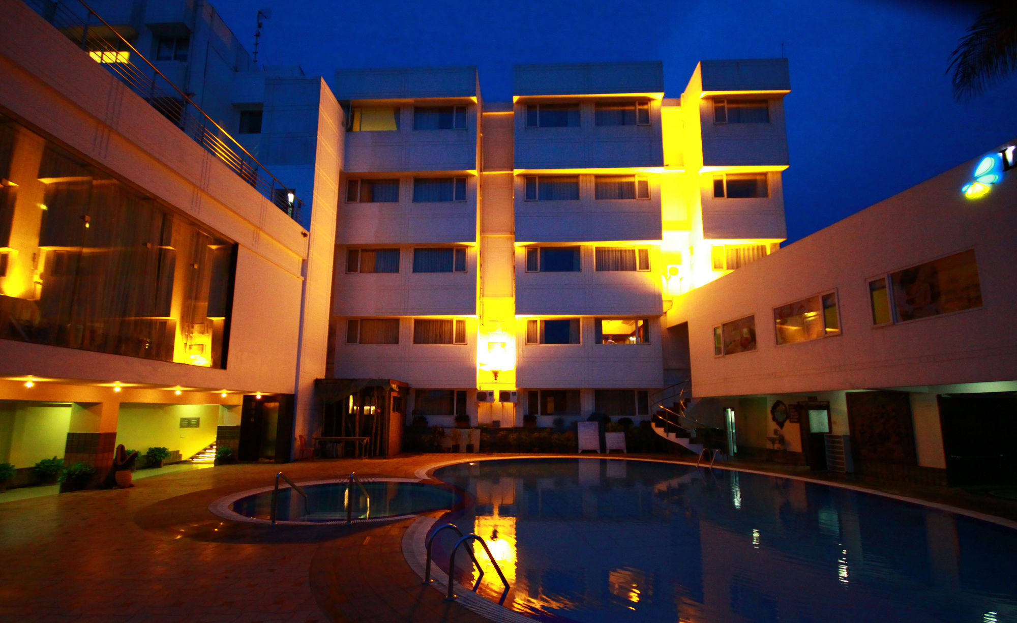 Фото Hotel Holiday Resort