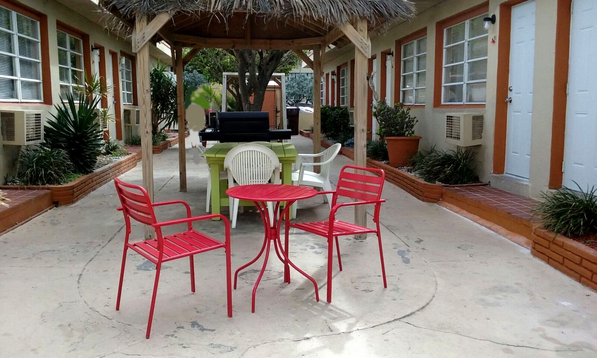 Фото The St Maurice Beach Inn