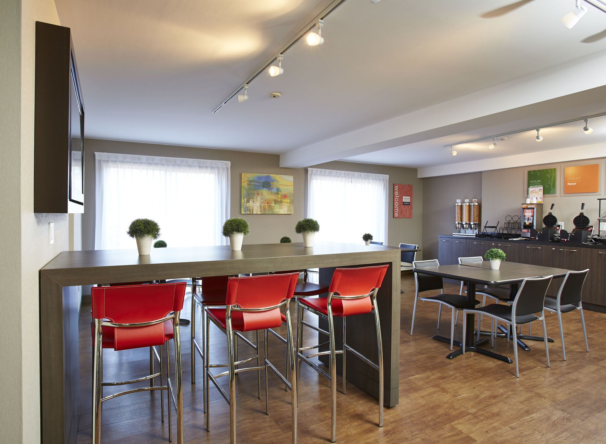 Фото Comfort Inn East