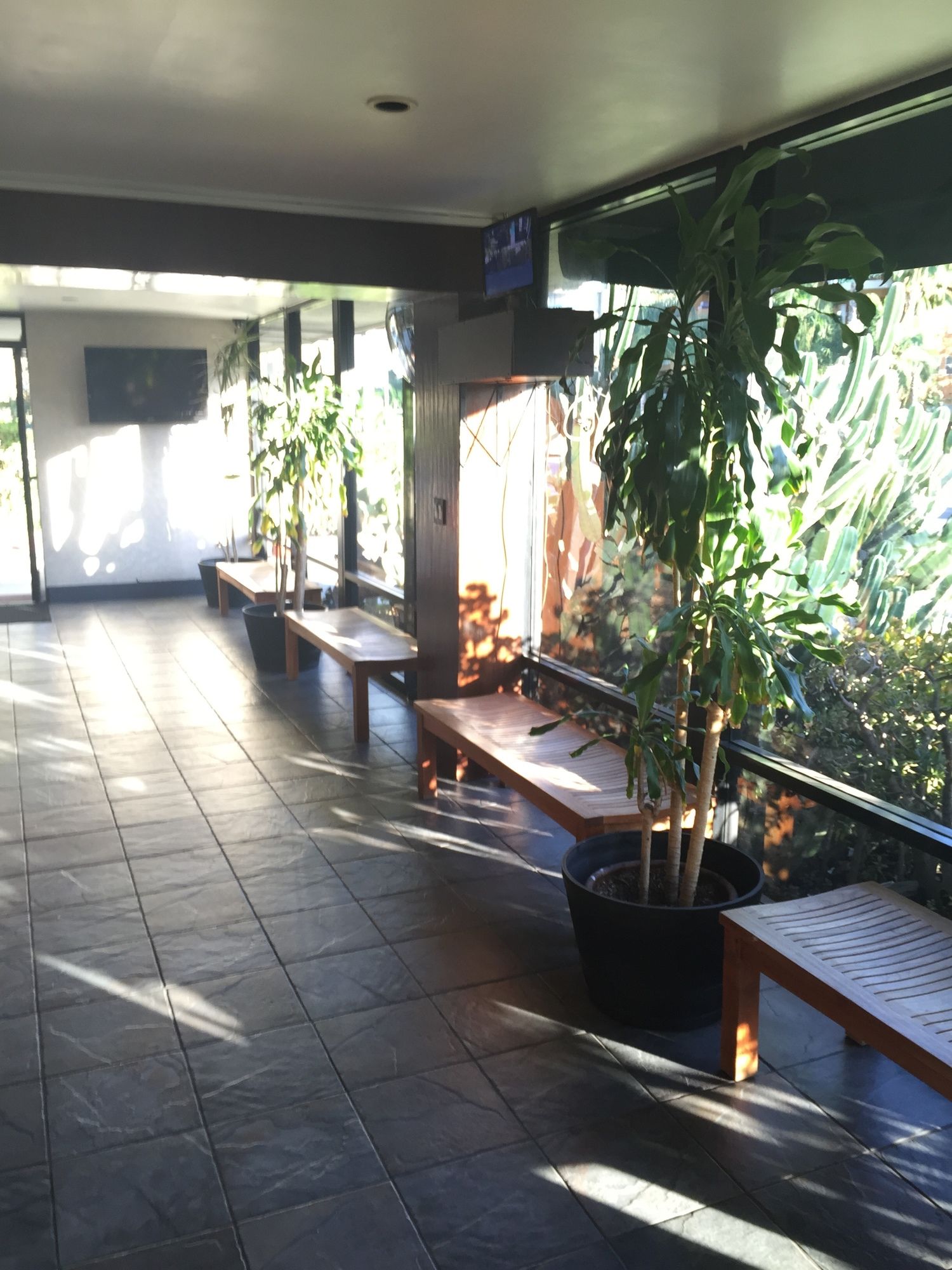 Фото Park Plaza Lodge Hotel