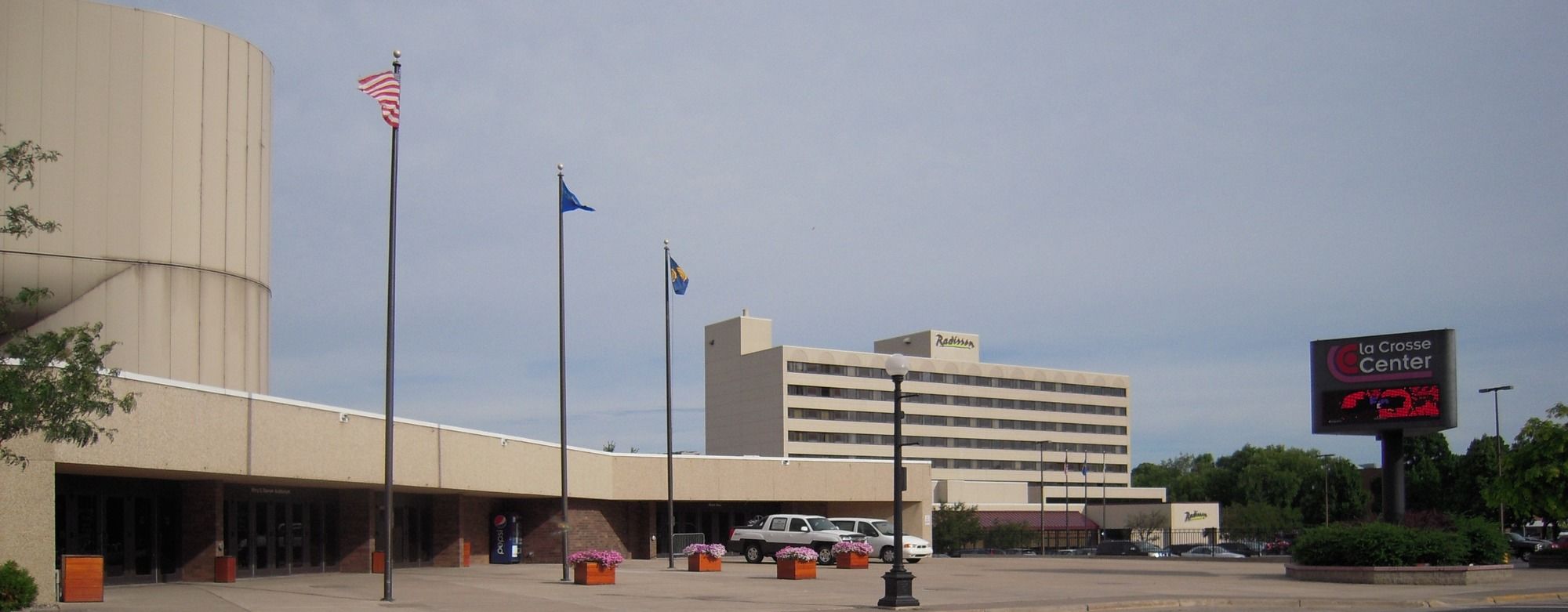 Фото Radisson Hotel La Crosse