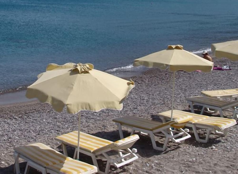 Фото Paritsa Hotel