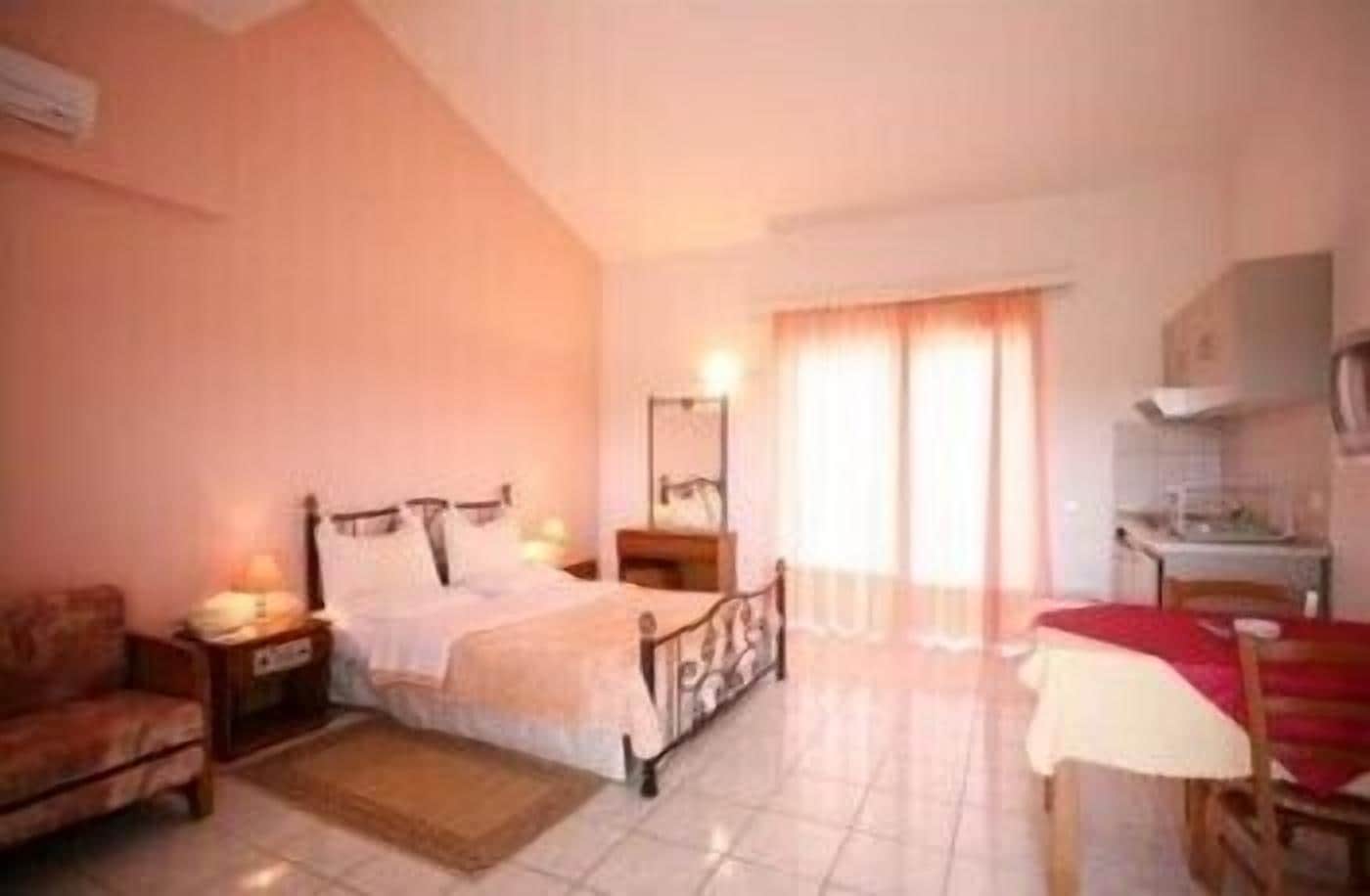 Фото Oasis Hotel