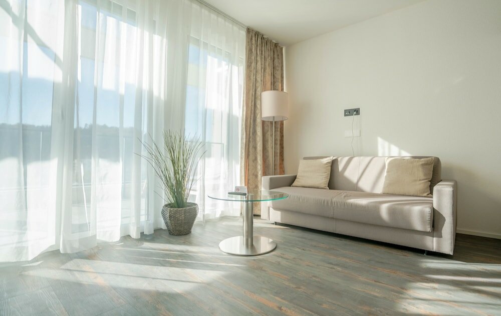 Фото Hotel Swiss Star