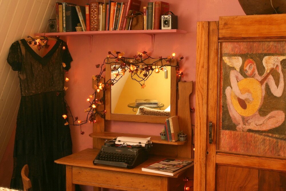 Фото Daddy Long Legs Art Hotel