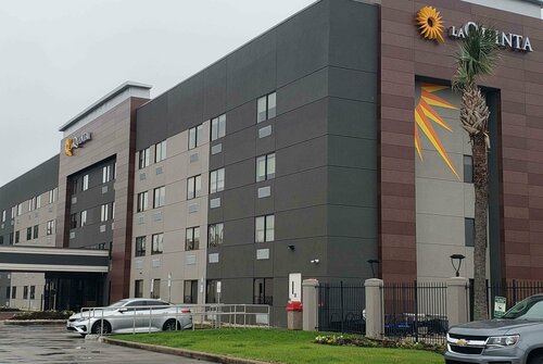 Гостиница La Quinta Inn & Suites by Wyndham Houston Nw Brookhollow