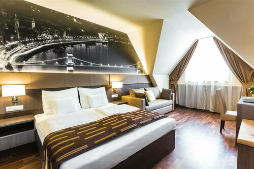Гостиница 12 Revay Hotel в Будапеште