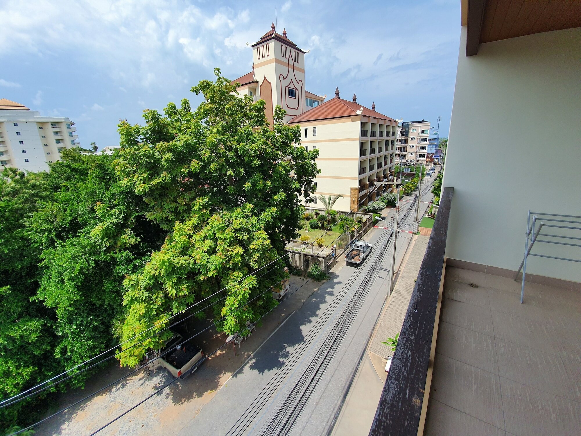 Фото Jomtien Beach Penthouses