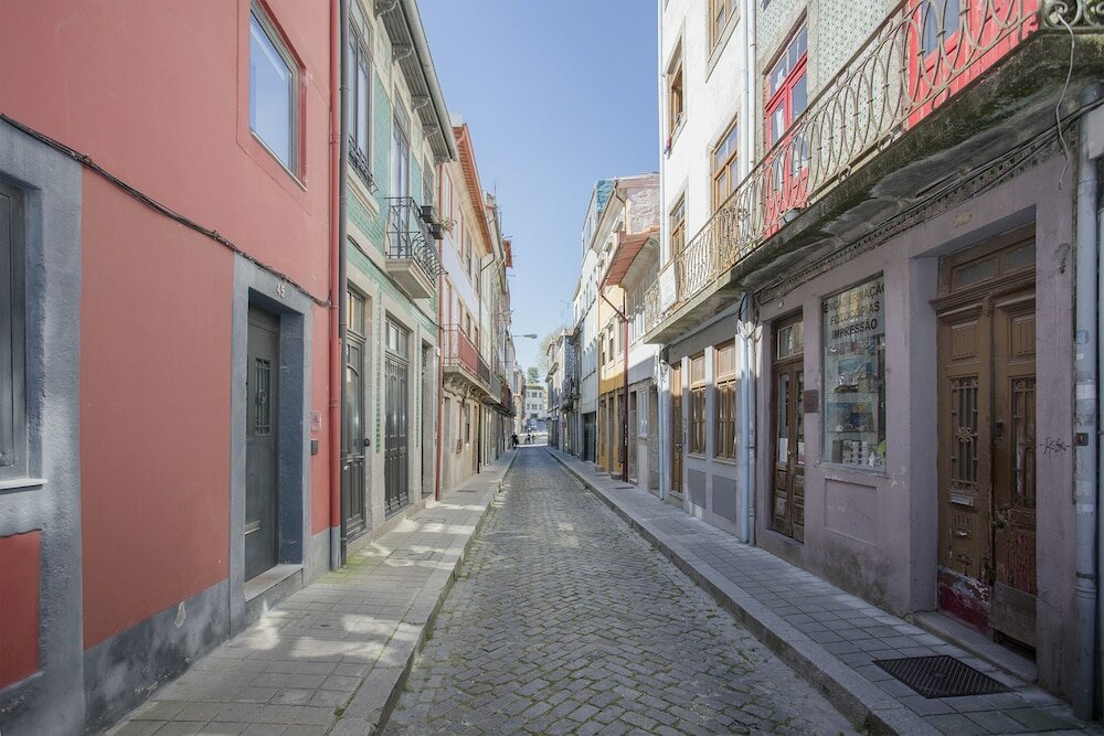 Фото Liiiving in Porto - Cozy & Chic Downtown