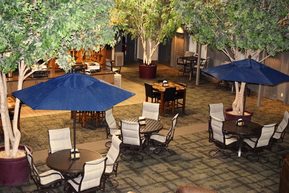 Фото Heartland Inn & Suites, SureStay Collection by Best Western