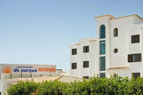 Внешний вид отеля Apartamentos do Parque в Албуфейре, фото 4