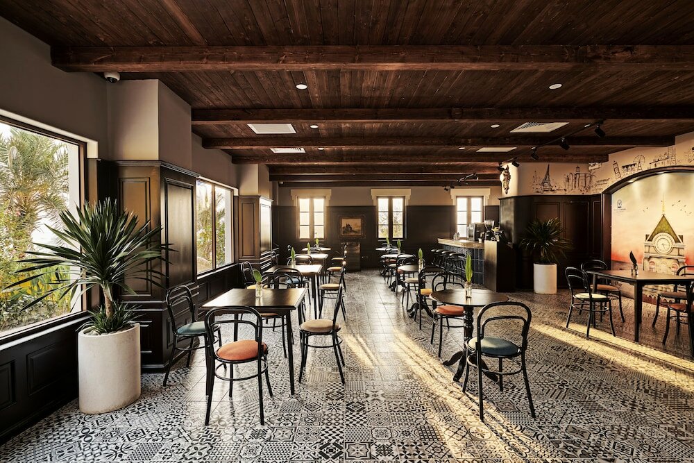 Фото Times Corner Sorrento Hotel