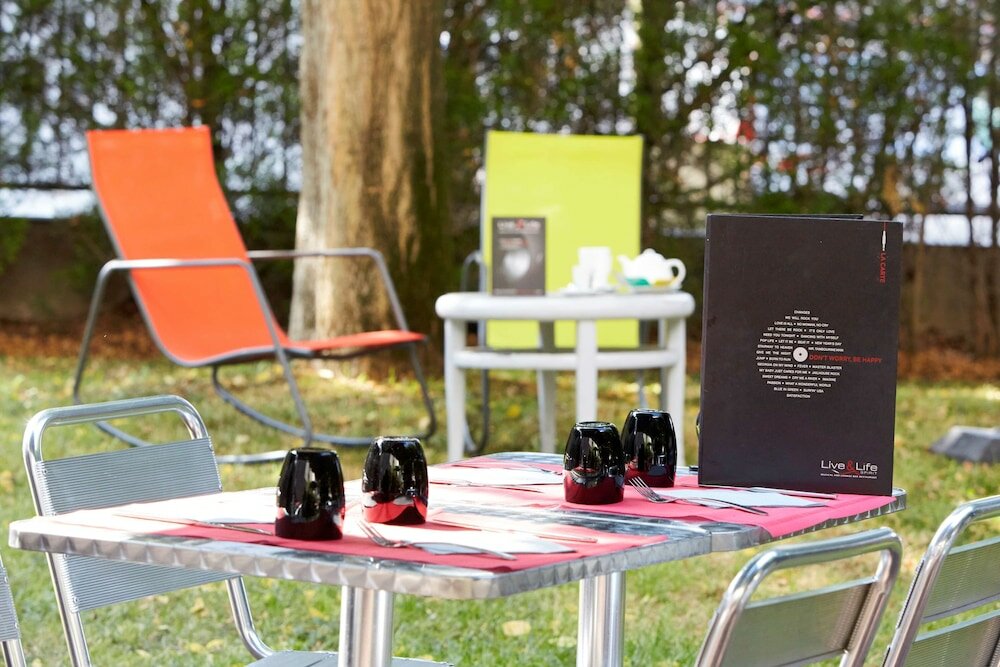 Фото Kyriad Paris Nord Porte de Saint Ouen