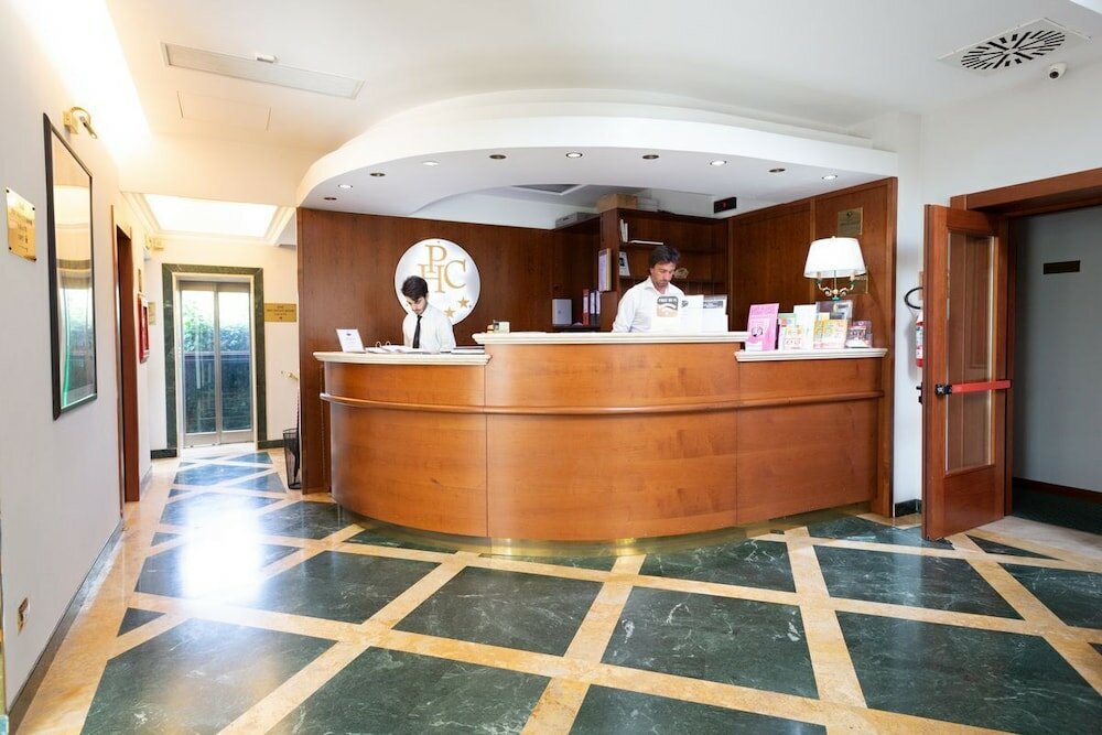 Фото Cervara Park Hotel