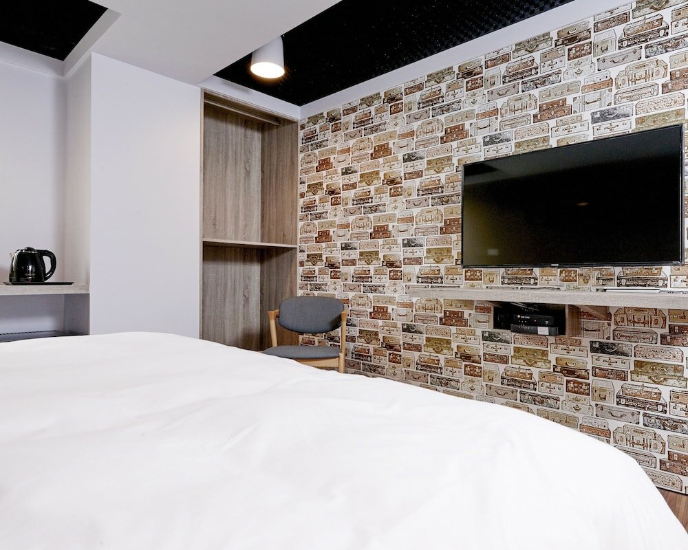 Фото Bon Hotel Taipei