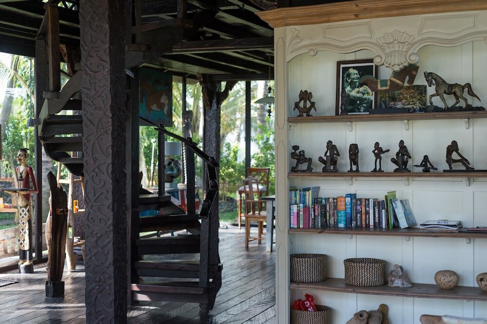 Фото Most Exotic Beachfront Villa Keong