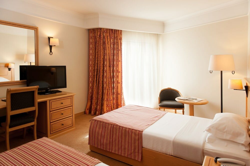 Фото Hotel Real Palacio