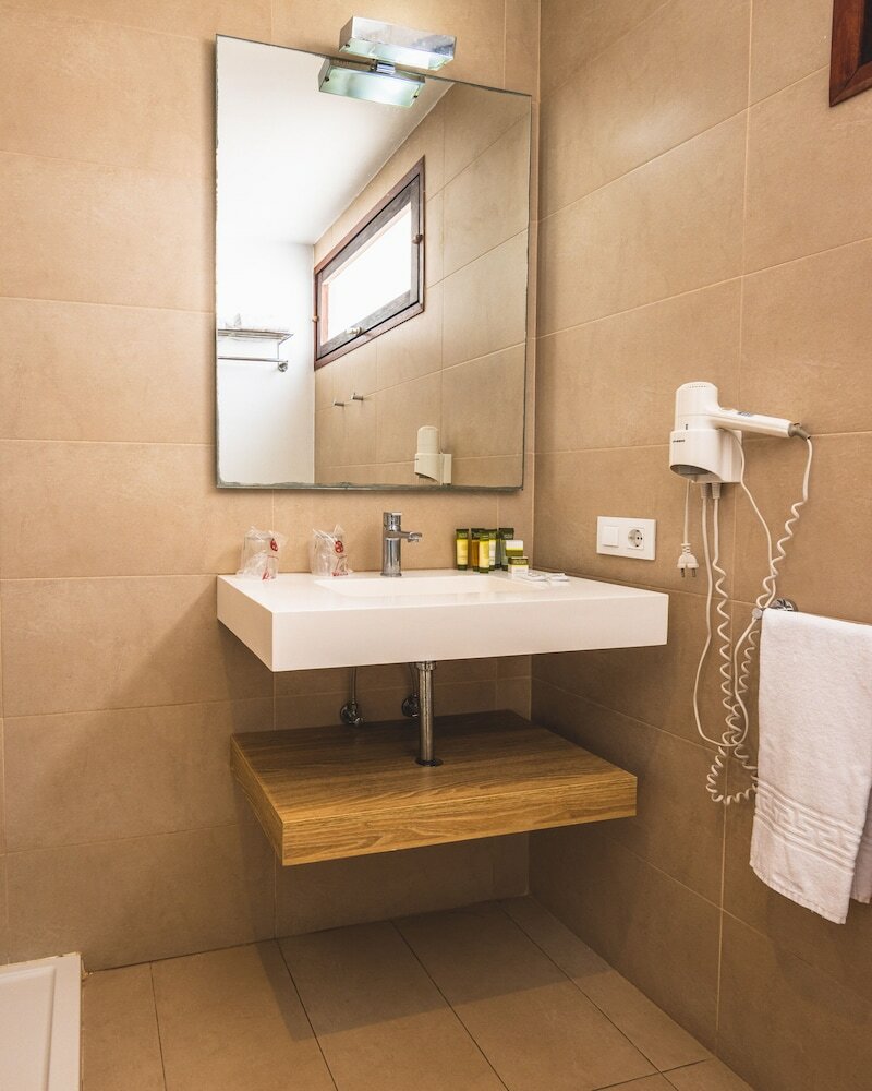 Фото Hotel Adonis Plaza