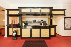 Гостиница Novum Hotel Bremer Haus Bremen