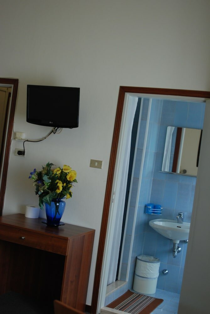 Фото Hotel Tuscolano