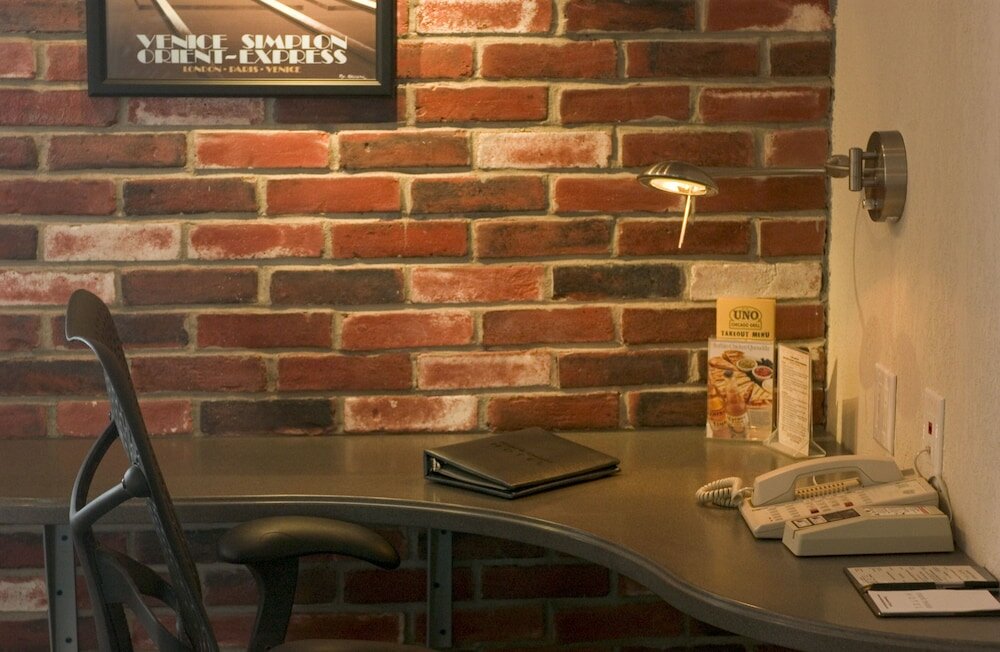 Фото Mark Twain Hotel