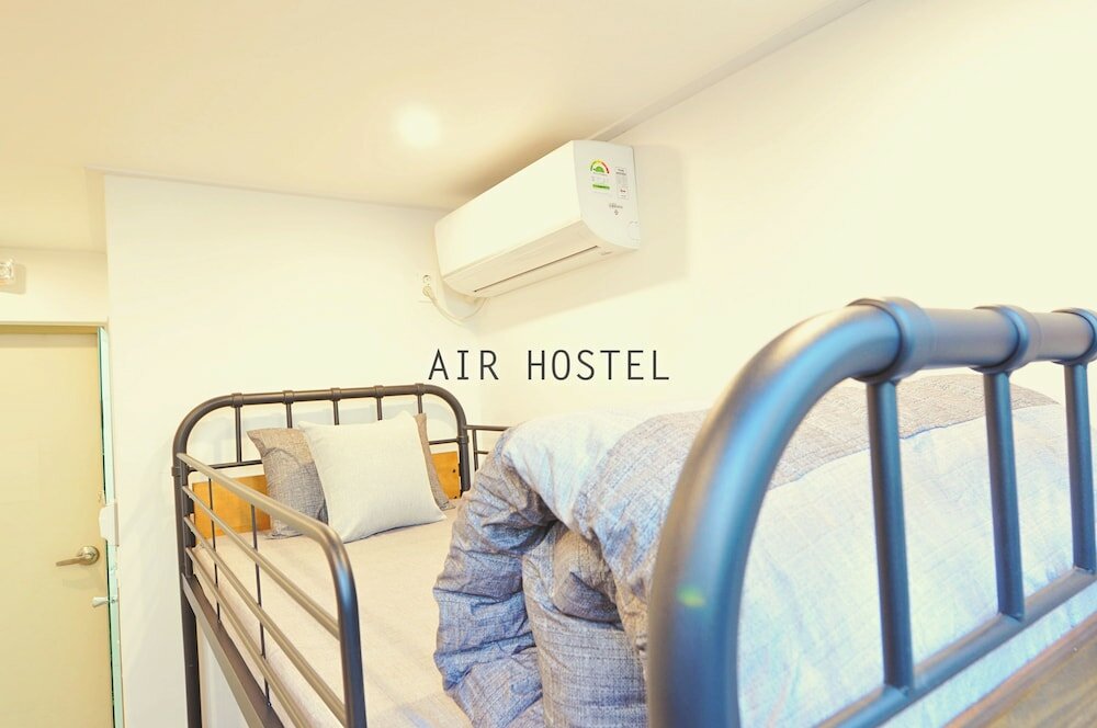 Фото Oyo Hostel Myeongdong 3