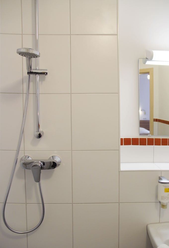 Фото Orange Hotel und Apartments