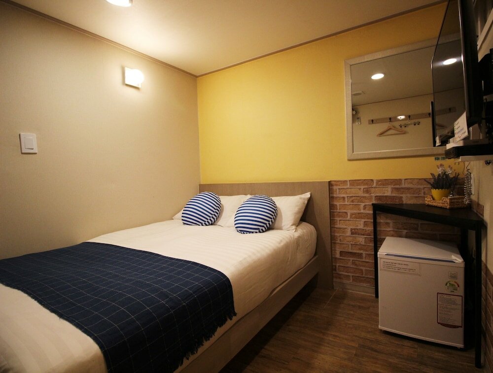 Фото Dongdaemun Hwashin Hostel