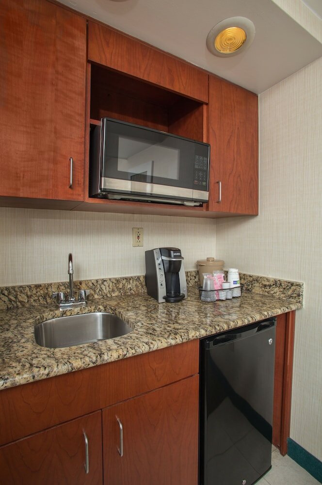 Фото Holiday Inn Express Hotel & Suites Va Beach Oceanfront, an Ihg Hotel