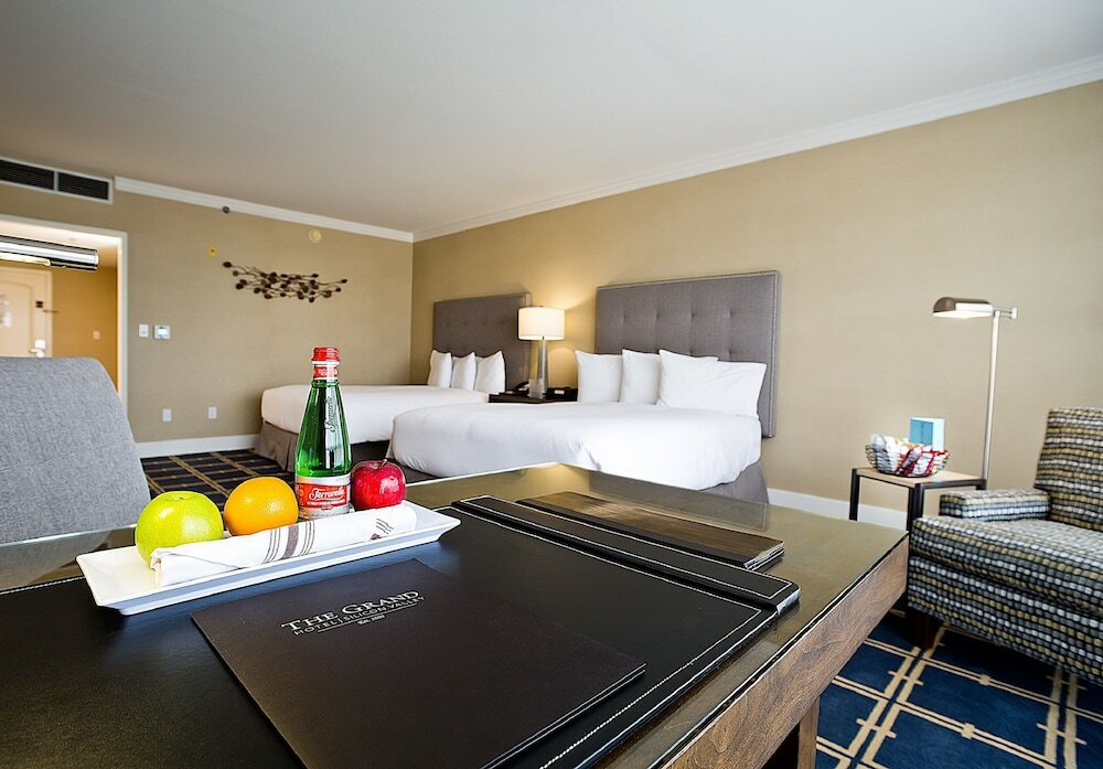 Фото The Grand Hotel