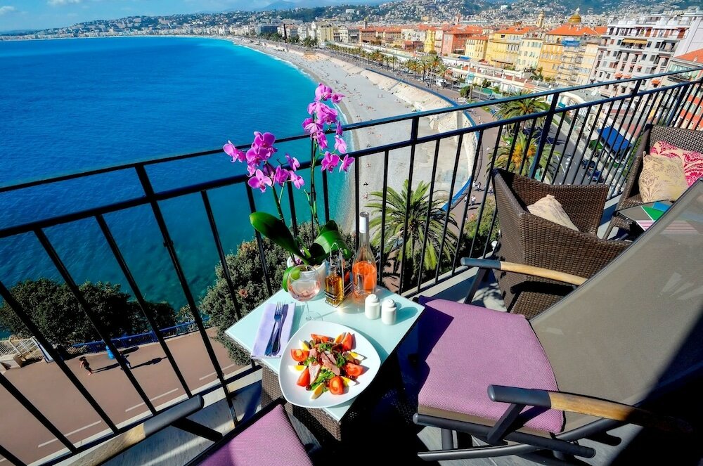 Фото Hôtel La Pérouse Nice