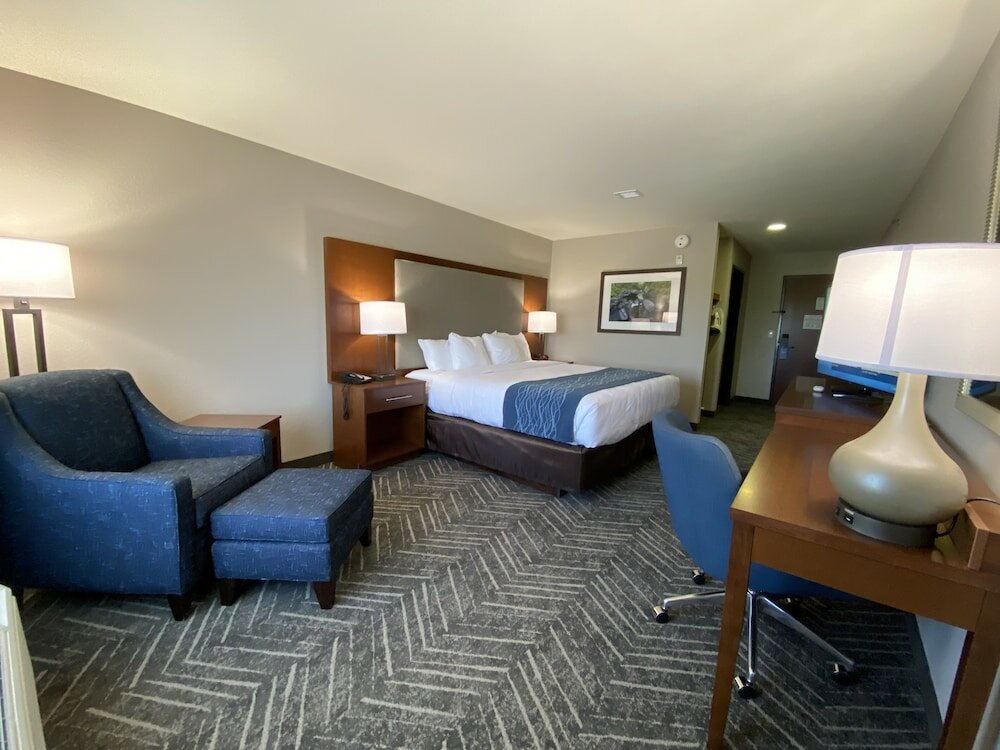 Фото Comfort Inn & Suites Mountain Iron and Virginia