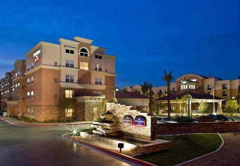 Гостиница Springhill Suites Phoenix Glendale Sports & Entertainment District в Глендейле