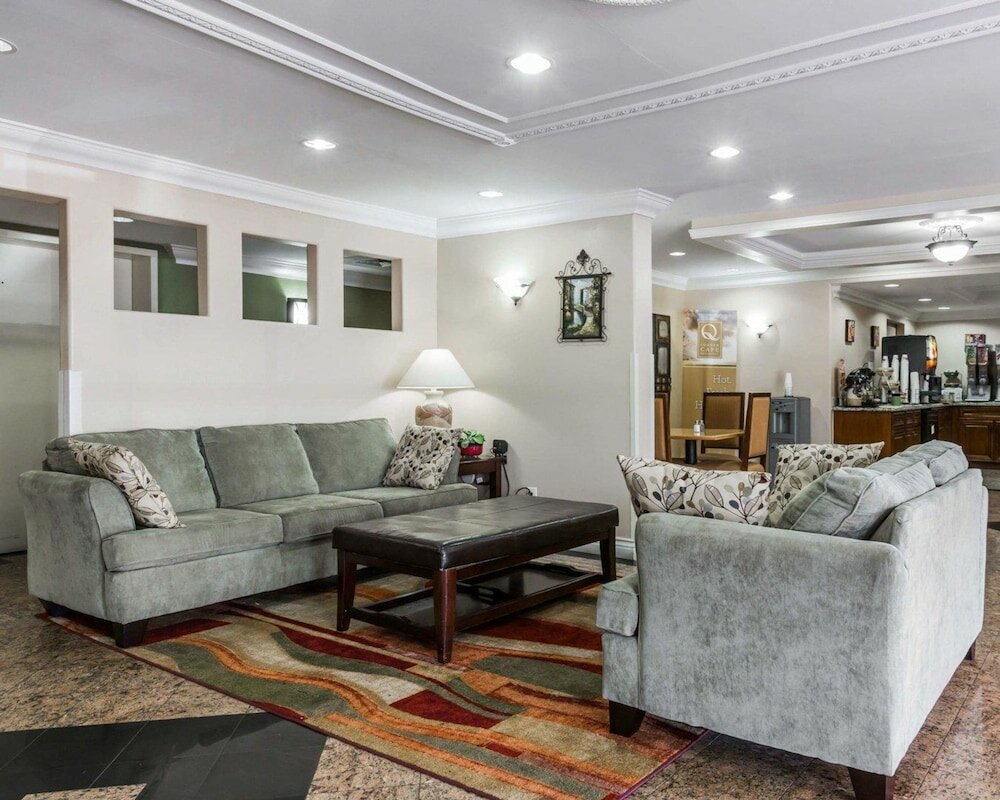 Фото Quality Inn & Suites