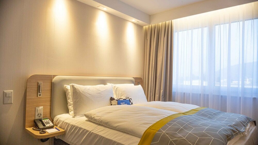 Фото Holiday Inn Express - Aarburg - Oftringen, an Ihg Hotel