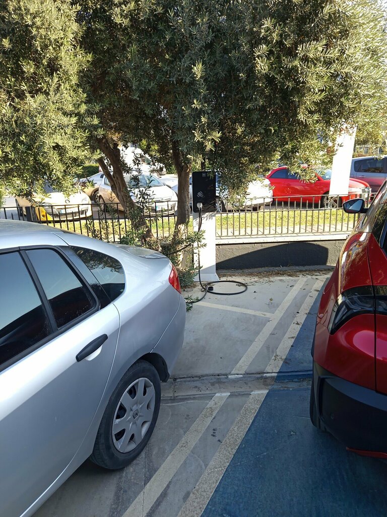 Electric car charging station Esarj Charging Station, Izmir, photo