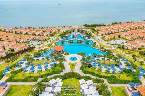 Гостиница Centara Mirage Resort Mui Ne в Провинции Биньтхуан